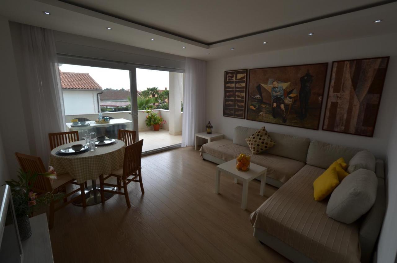 Apartments Karmen Maria Novigrad  Ngoại thất bức ảnh