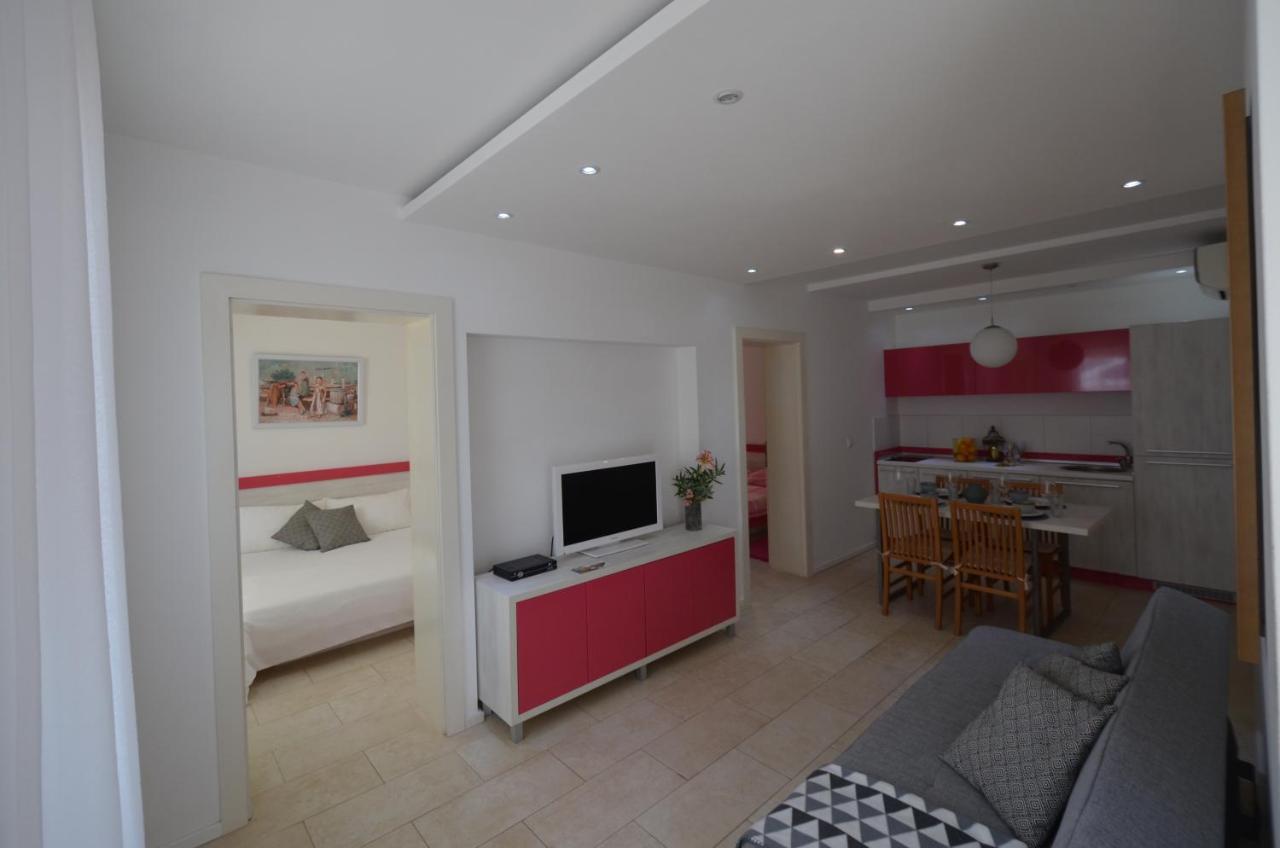 Apartments Karmen Maria Novigrad  Ngoại thất bức ảnh