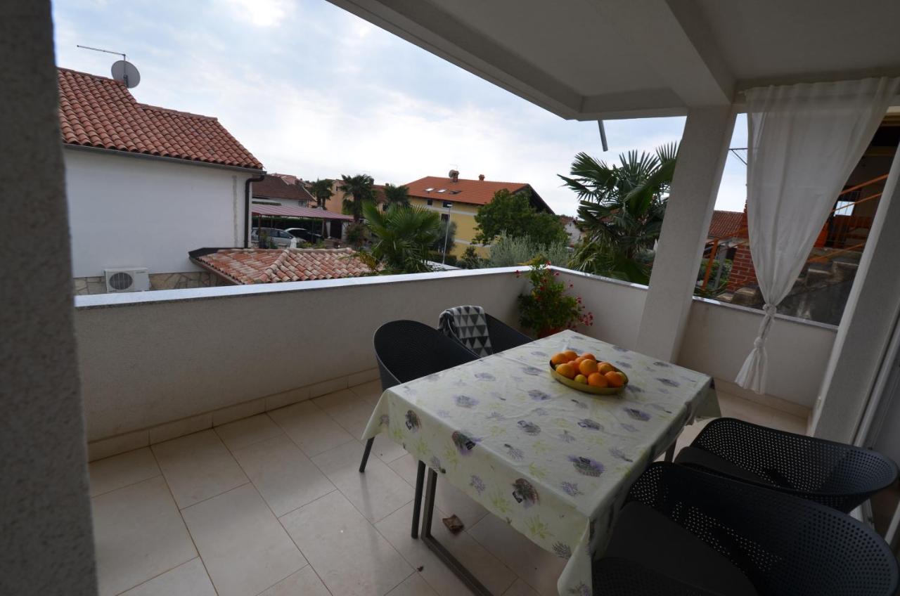 Apartments Karmen Maria Novigrad  Ngoại thất bức ảnh