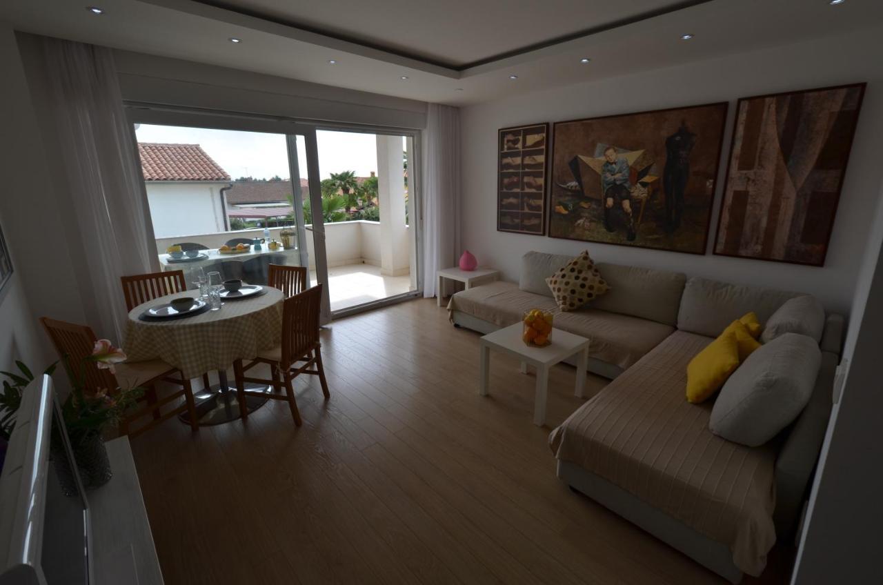 Apartments Karmen Maria Novigrad  Ngoại thất bức ảnh