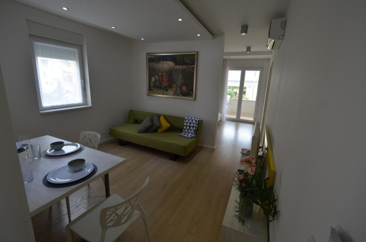 Apartments Karmen Maria Novigrad  Ngoại thất bức ảnh